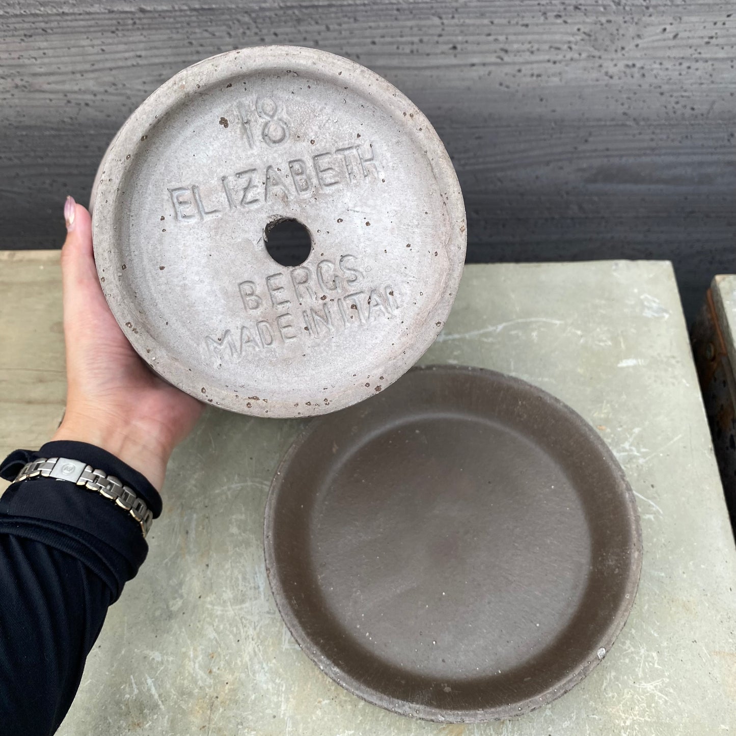 BERGS 陶器鉢 エリザベス18 グレー 受皿付き