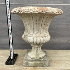 ガーデン資材・花台、オベリスク他