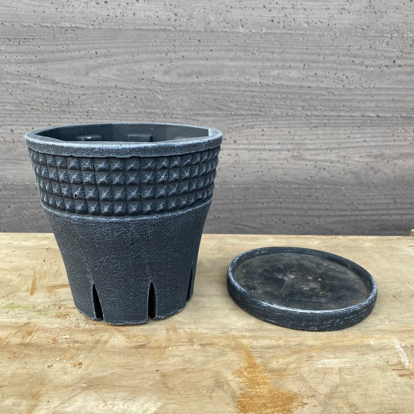 陶器鉢　スリットポット　ブラック　受け皿付き