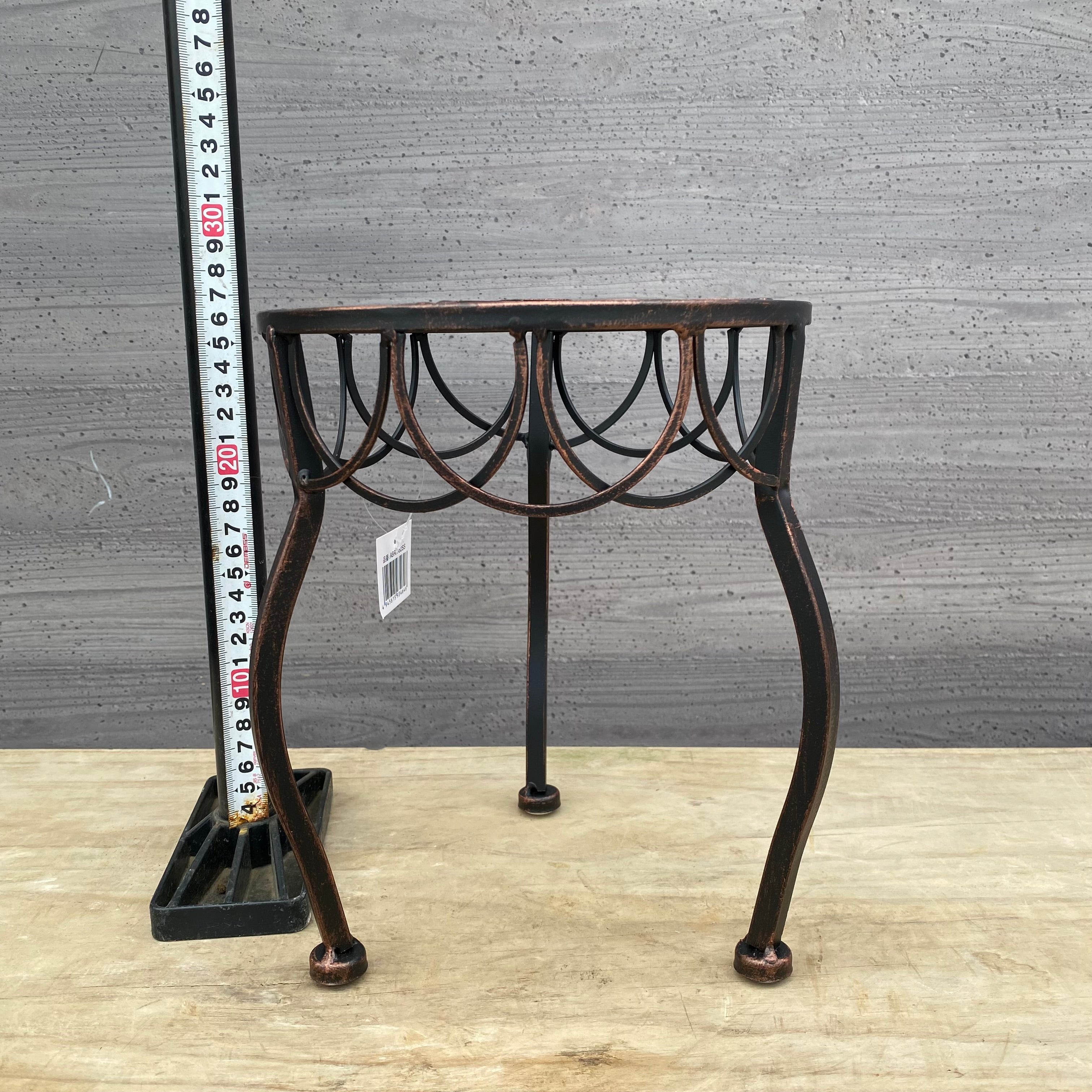 新品　花台 Amazon | カインズ(CAINZ) ワイヤー 花台 チェア 幅10cm 奥行き13cm 高
