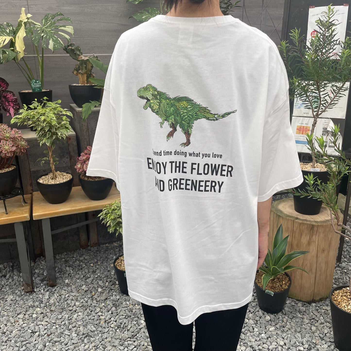 オリジナルTシャツ　恐竜　白　XLサイズ
