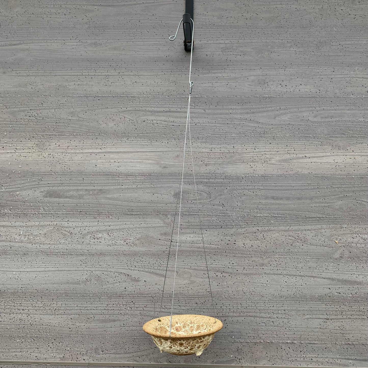 RIM BOWL PLANTER LAVA/RED