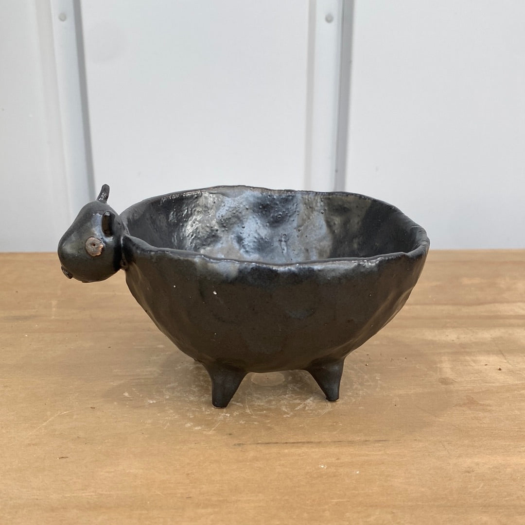 ハンドメイド動物陶器鉢 チワワ 黒 L