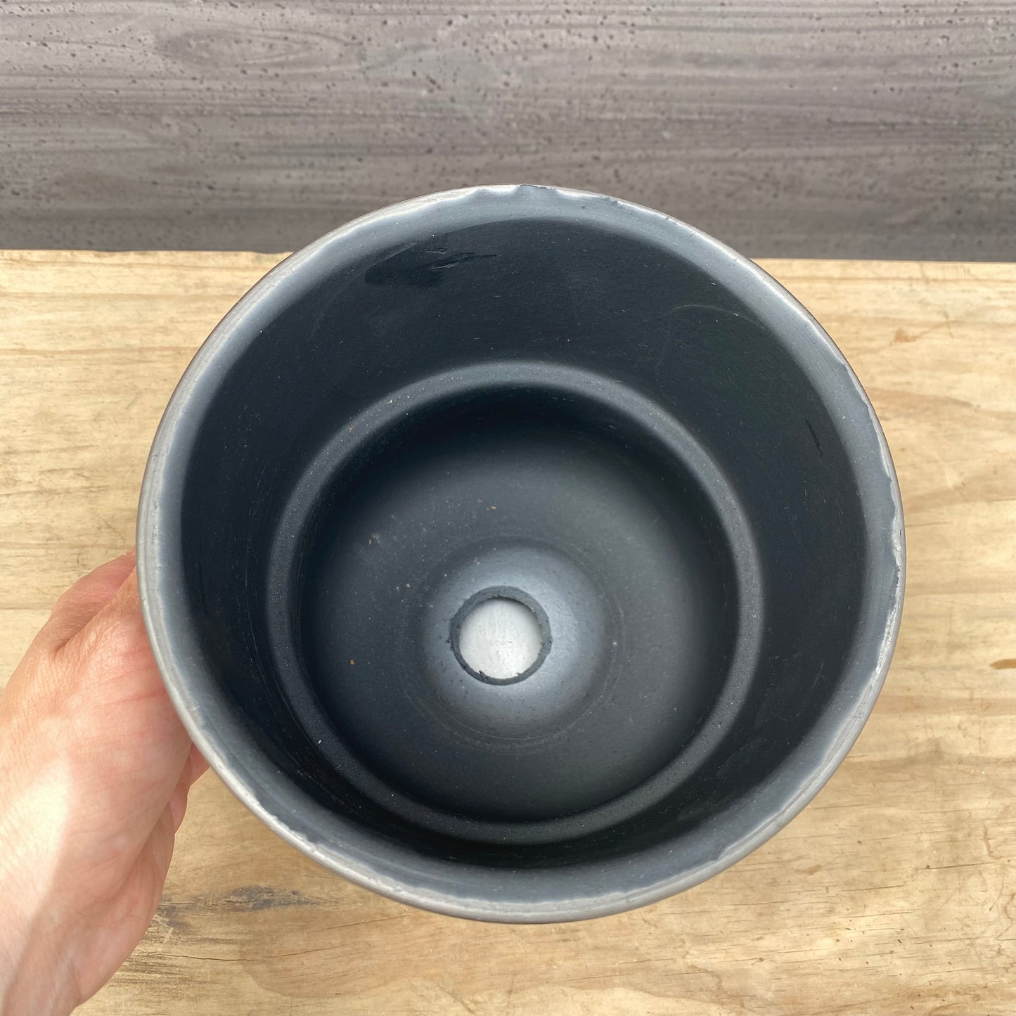 陶器鉢　SMOKED PLANTER150/シルバー　受け皿付き