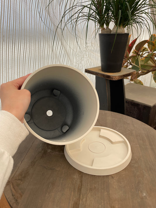 イネガルポット　ラウンド　ホワイト　M