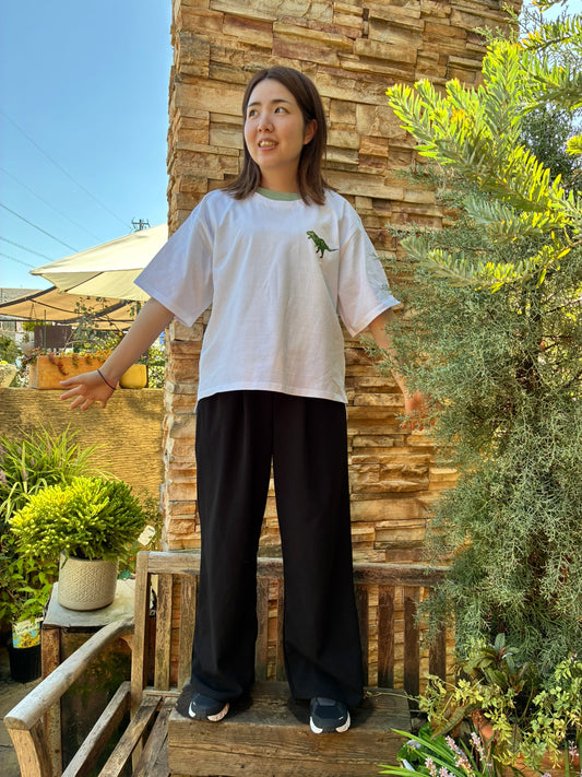オリジナルTシャツ　【恐竜】女性用白色　Mサイズ短丈